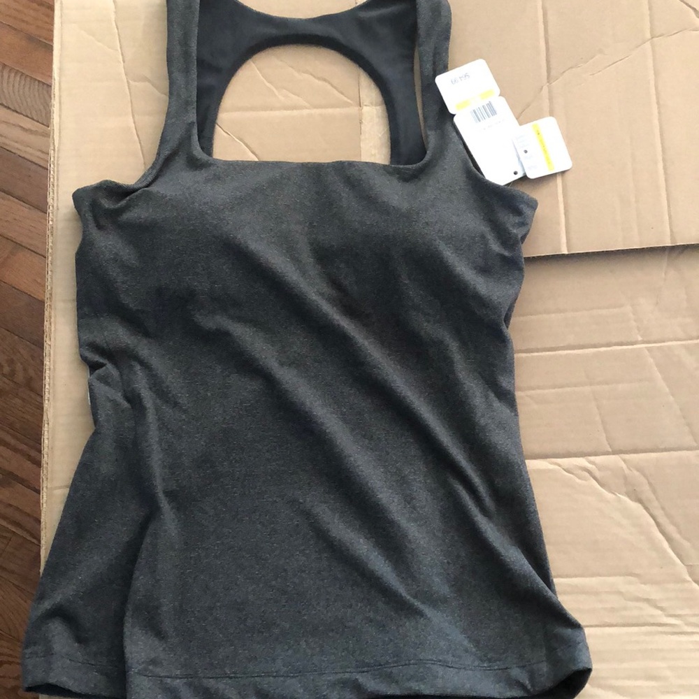 Under Armour Women’s StudioLux Geo Tank
